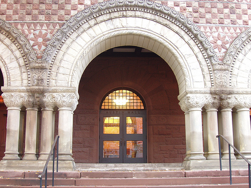 harvard-austin-hall-entrance